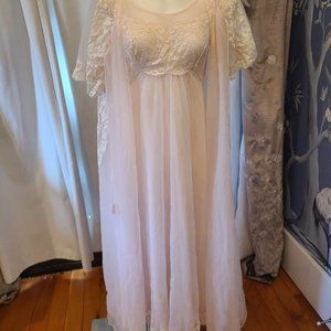 Vintage Nightgown Robe Lace Set Perfect Condition